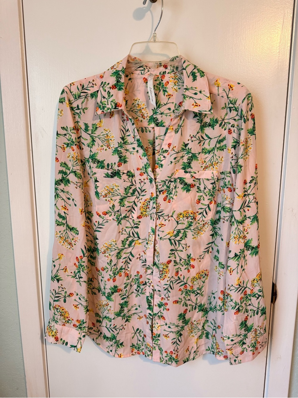 Women's Floral Button-Up Blouse - Light Pink by